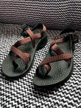 Men’s Chaco Z/2 adjustable strap sandal with ecotread size 11